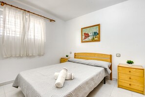 1 bedroom, iron/ironing board - Apartment in Roses Near Beach (Roses)