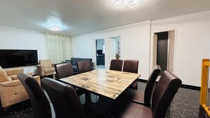 Dining - DETACHED HOUSE FOR 16 PEOPLE (Lieusaint)