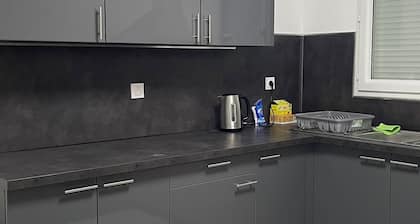 DETACHED HOUSE FOR 16 PEOPLE