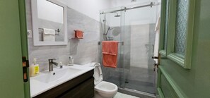 House, 3 Bedrooms, Balcony | Bathroom - Casinha Nova - Entire Home With City & Ocean View in Sao Filipe (São Filipe)