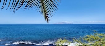 Casinha Nova - Entire Home With City & Ocean View in Sao Filipe