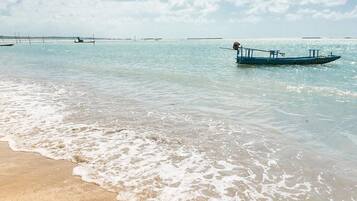 Na praia
