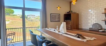 Montaña Living Near SJO Airport