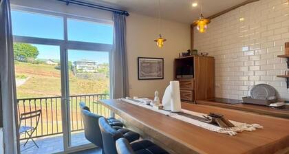 Montaña Living Near SJO Airport