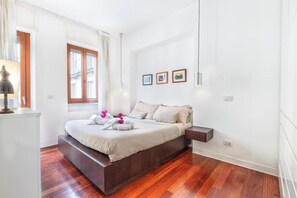 2 bedrooms, iron/ironing board, WiFi, bed sheets - Modern Apartment in Porta Nuova, Milan
(Milano)