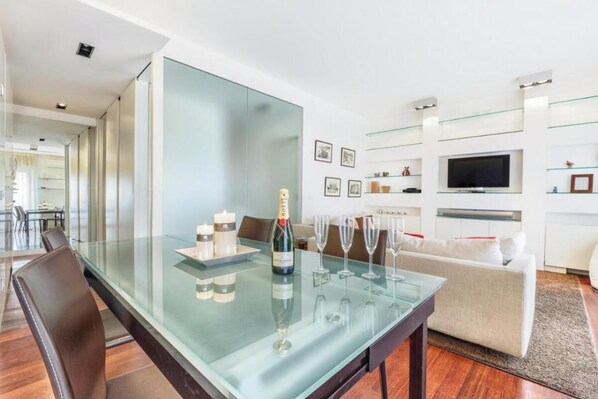 Interior - Modern Apartment in Porta Nuova, Milan
(Milano)