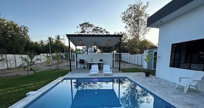 Charming villa, luxury Home, WiFi, AC, fully equipped. Welcome to la Paz