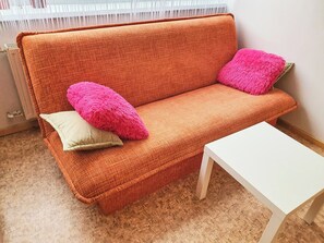 Basic Studio | Free WiFi, bed sheets - Tokyo Vibes Hostel with more privacy (Self Check in) (Vilnius)