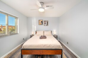 4 bedrooms, iron/ironing board, free WiFi, bed sheets - Sonoran Sky Escape - 360 views - Heated Pool Option (Tucson)
