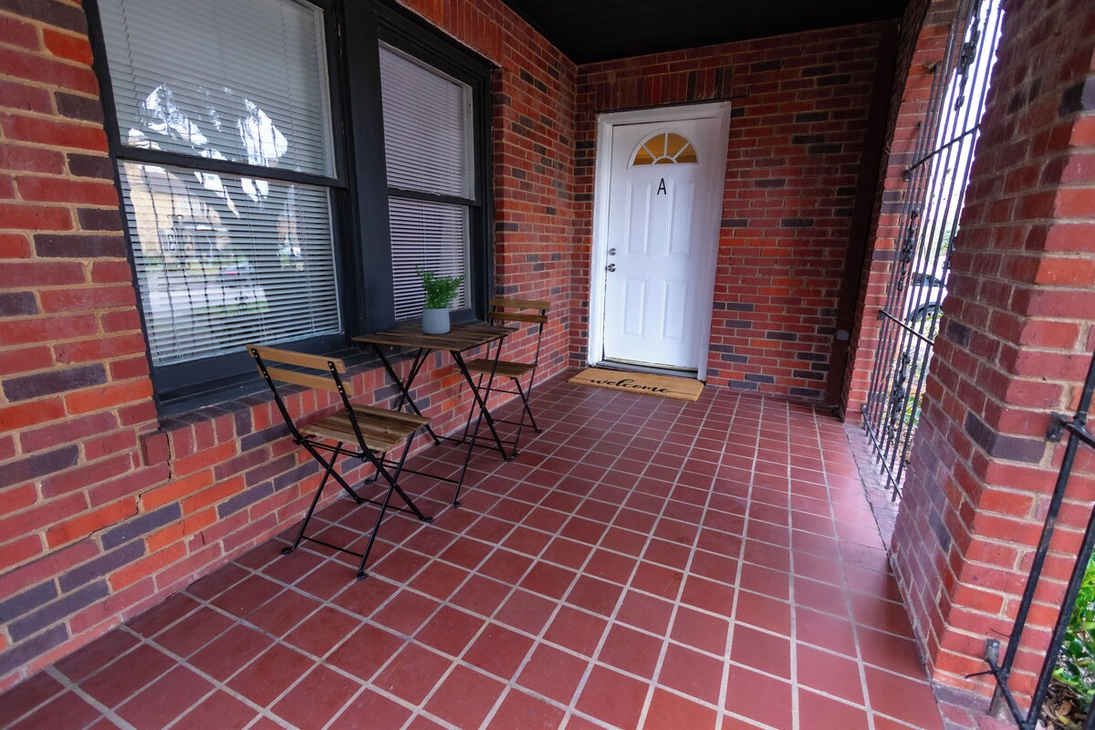 Photo 45 of H-Town Chenevert Charm