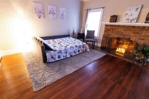 1 bedroom, travel crib, WiFi, bed sheets