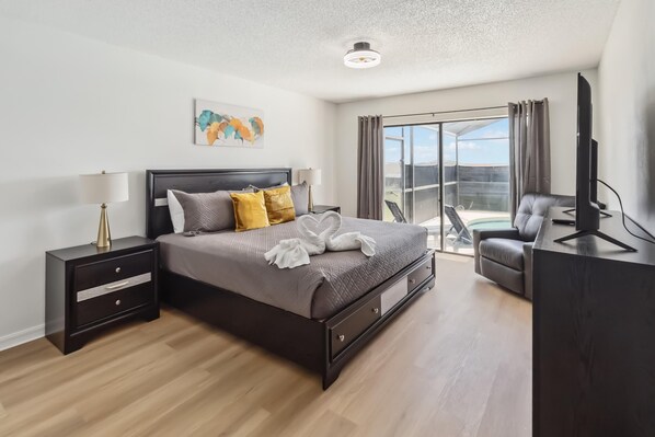 5 bedrooms, iron/ironing board, WiFi, bed sheets