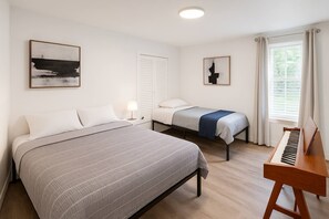 4 slaapkamers, een bureau, wifi, beddengoed