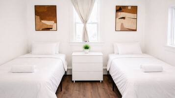 4 Schlafzimmer, Schreibtisch, WLAN, Bettwäsche