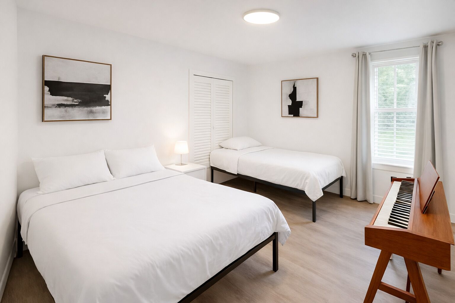 4 habitaciones, escritorio, wifi y ropa de cama 