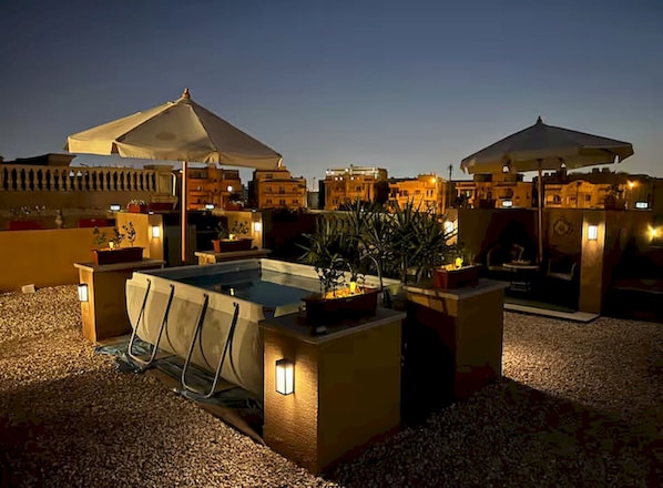 Bain à remous extérieur