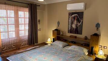 1 bedroom, desk, iron/ironing board, free WiFi