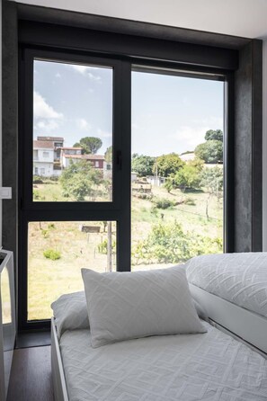 3 Schlafzimmer, Bügeleisen/Bügelbrett