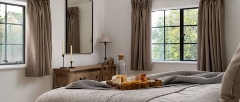 2 Schlafzimmer, Schreibtisch, Bügeleisen/Bügelbrett, WLAN