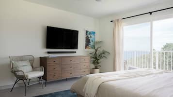 2 sovrum, skrivbord, strykjÀrn/strykbrÀda och resesÀng