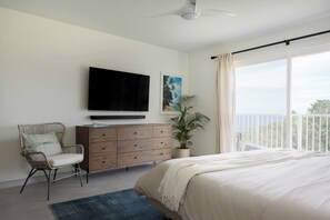 2 chambres, bureau, fer et planche à repasser, lit parapluie