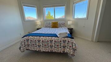 2 Schlafzimmer, Bügeleisen/Bügelbrett, Reisekinderbett, kostenloses WLAN