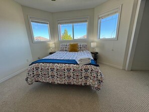 2 Schlafzimmer, Bügeleisen/Bügelbrett, Reisekinderbett, kostenloses WLAN