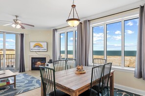 Dining - 507 Belmont Towers Oceanfront Pool (Ocean City)