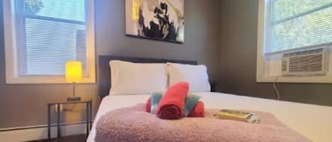 2 bedrooms, bed sheets