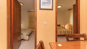 2 bedrooms, WiFi (free)
