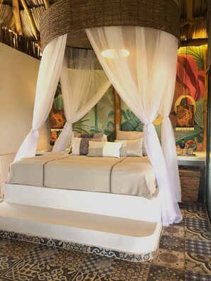 5 bedrooms, WiFi, bed sheets