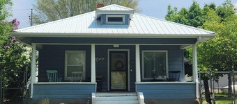 Cutecountyfair house, 3 bdrms,fenced back yard and close to all needs in Burley.