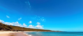 Agnes Break | 3BR · Sauna & Walk to Beach
