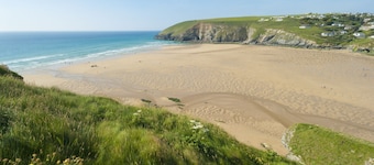 Countryside views - Pet friendly & free parking