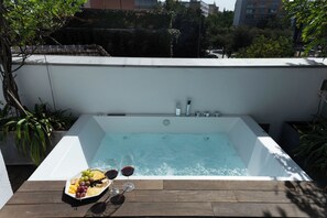 Property grounds - Boutique House San Bernardo, with jacuzzi and parking | Ideal house for families (Sevilla)