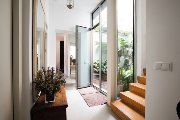 Interior - Boutique House San Bernardo, with jacuzzi and parking | Ideal house for families (Sevilla)