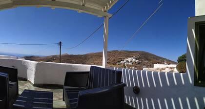 Holiday Home 'Sigalas House, Sikinos Island' with Sea View, Terrace and Air Conditioning