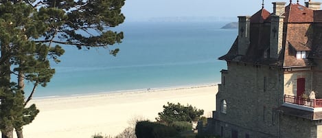 Playa en los alrededores