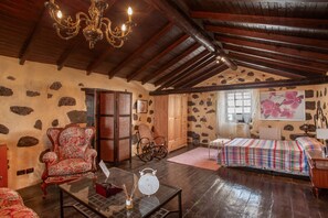 2 slaapkamers, een strijkplank/strijkijzer, gratis wifi, beddengoed