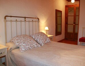 3 camere, Wi-Fi, lenzuola