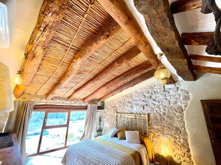 1 室のベッドルーム、ベッドシーツ. Apartment 'Druida' with Mountain View and Air Conditioning