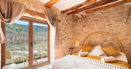 Apartment 'Gnomo' with Mountain View, Wi-Fi and Air Conditioning
