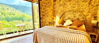 Ferienwohnung 'Gnomo' mit Bergblick, Wi-Fi und Klimaanlage