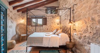 Country House 'La Casuca' with Mountain View, Private Terrace and Wi-Fi