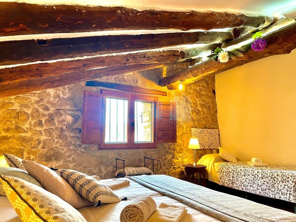 5 chambres, Wi-Fi gratuit, draps fournis