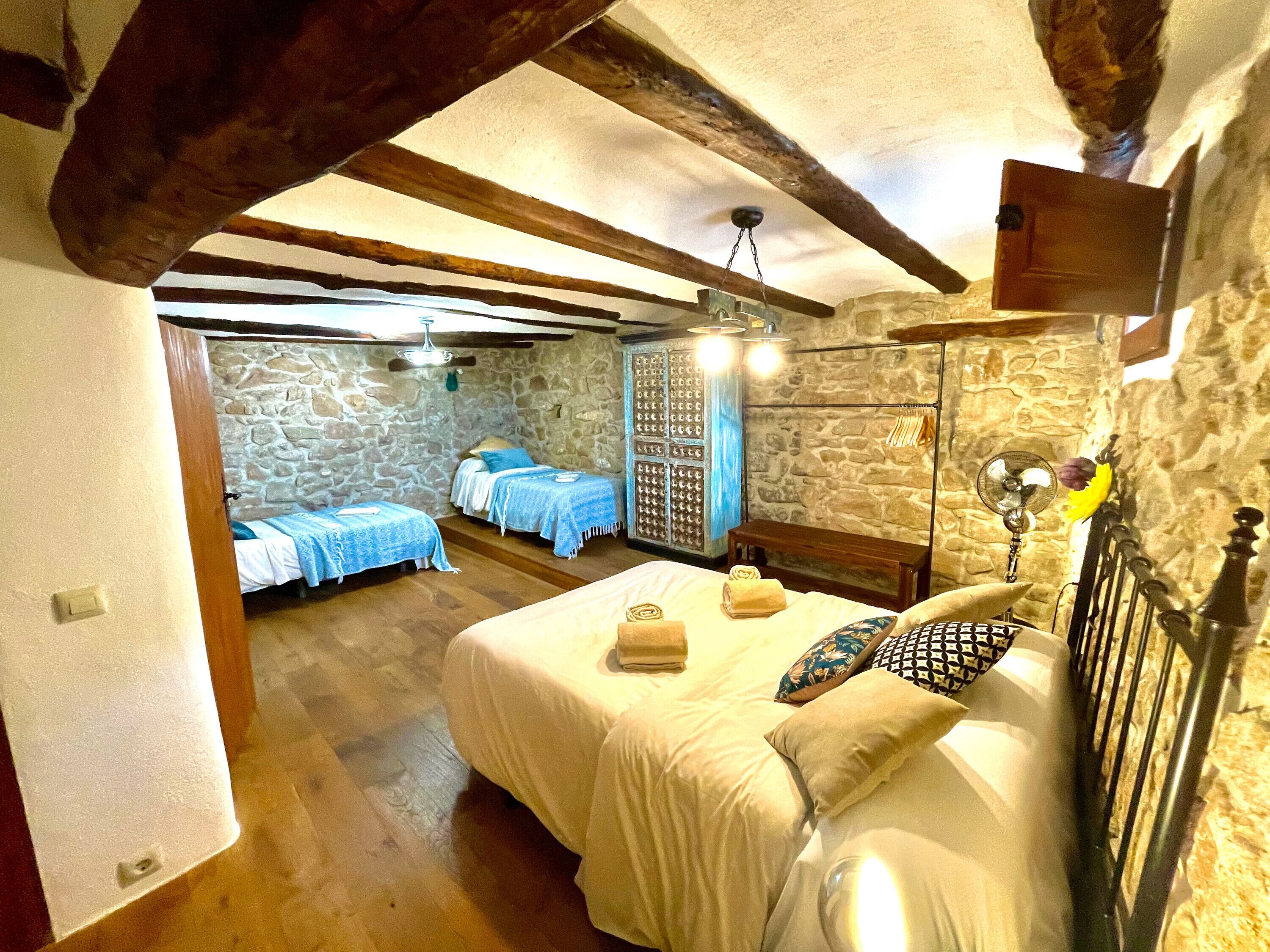 5 Schlafzimmer, kostenloses WLAN, Bettwäsche