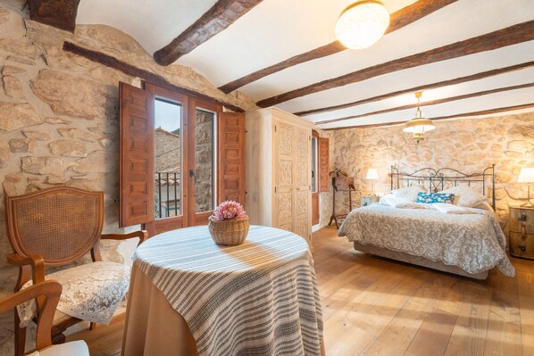 5 chambres, Wi-Fi gratuit, draps fournis