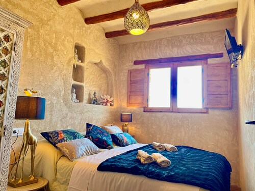 Country House 'El Kubo' with Mountain View, Wi-Fi and Air Conditioning