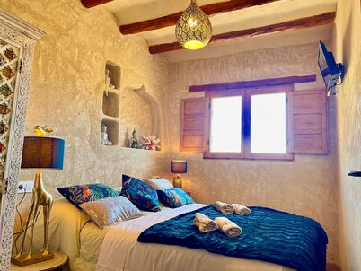 Country House 'El Kubo' with Mountain View, Wi-Fi and Air Conditioning