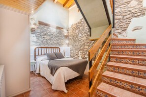 3 soverom, wi-fi (inkludert) og sengetøy